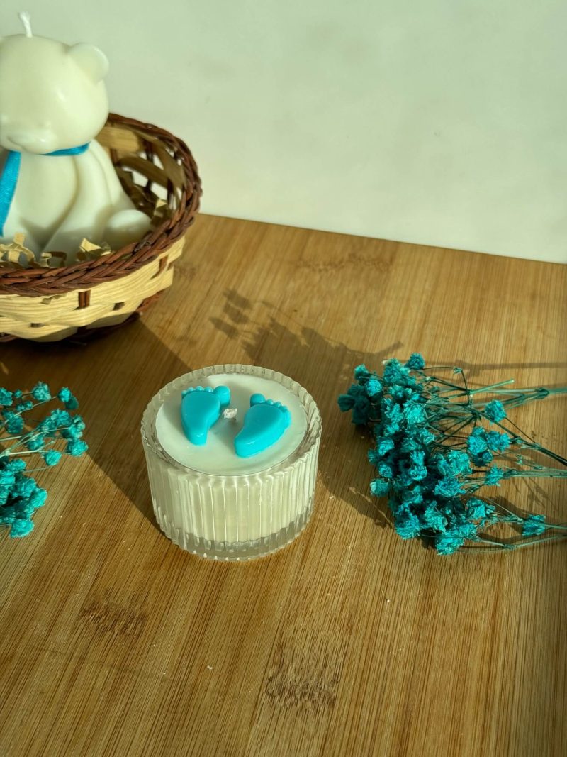 It's a Boy Baby Feet Candle Favor side